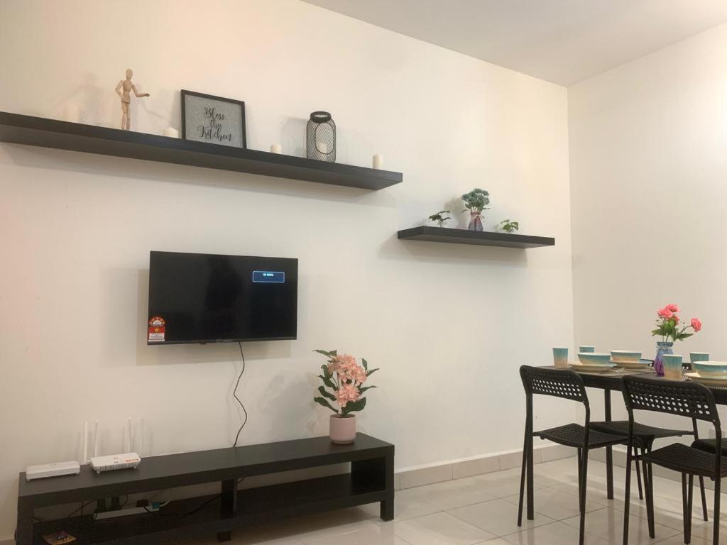 1 Dream - Tiara Imperio Studio Netflix 舒适和浪漫环境适合情侣 Bangi Exterior photo